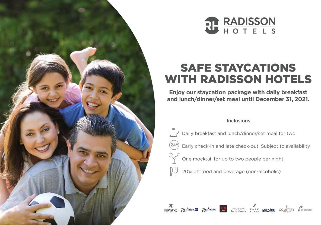Radisson Noida Hotel Ngoại thất bức ảnh
