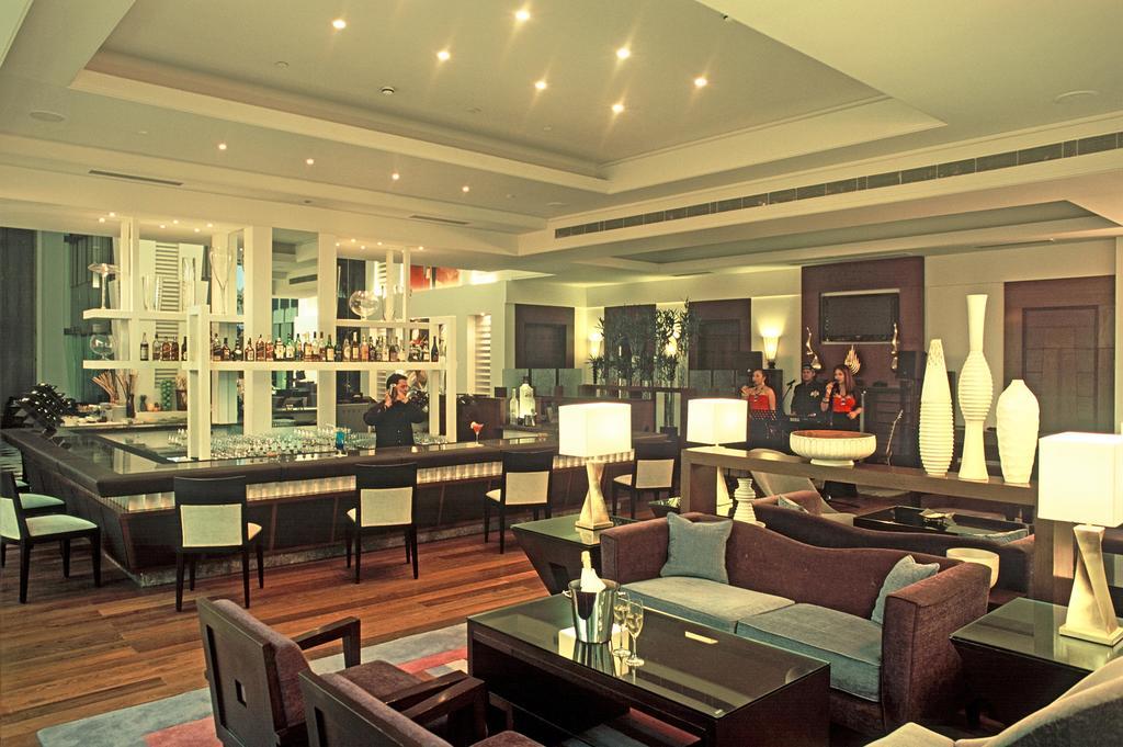 Radisson Noida Hotel Ngoại thất bức ảnh