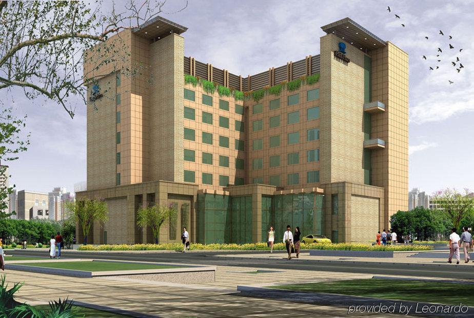 Radisson Noida Hotel Ngoại thất bức ảnh
