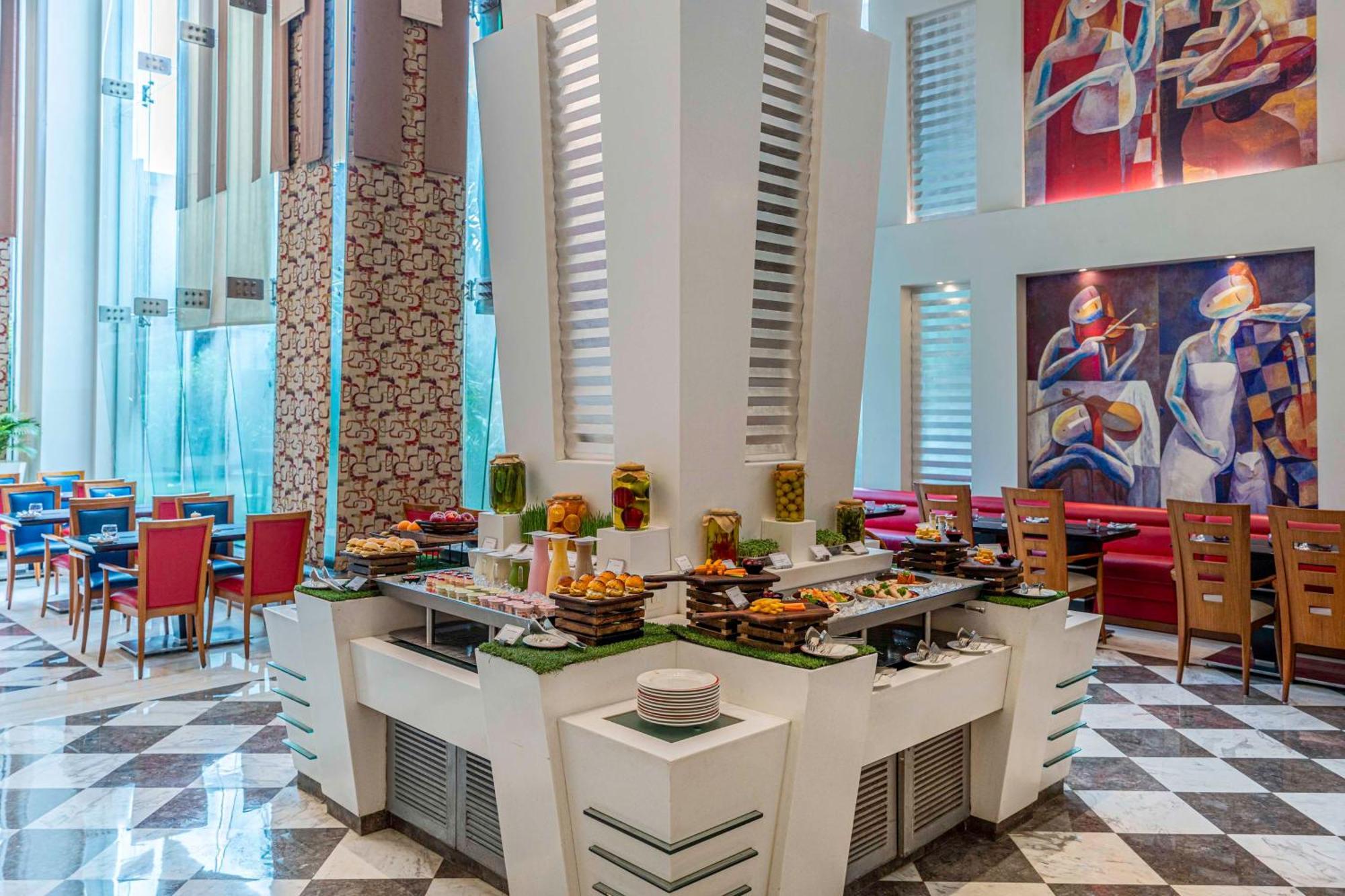 Radisson Noida Hotel Ngoại thất bức ảnh