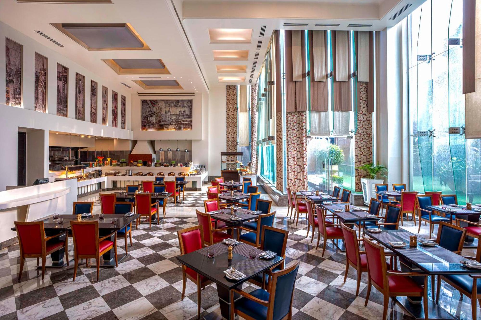 Radisson Noida Hotel Ngoại thất bức ảnh