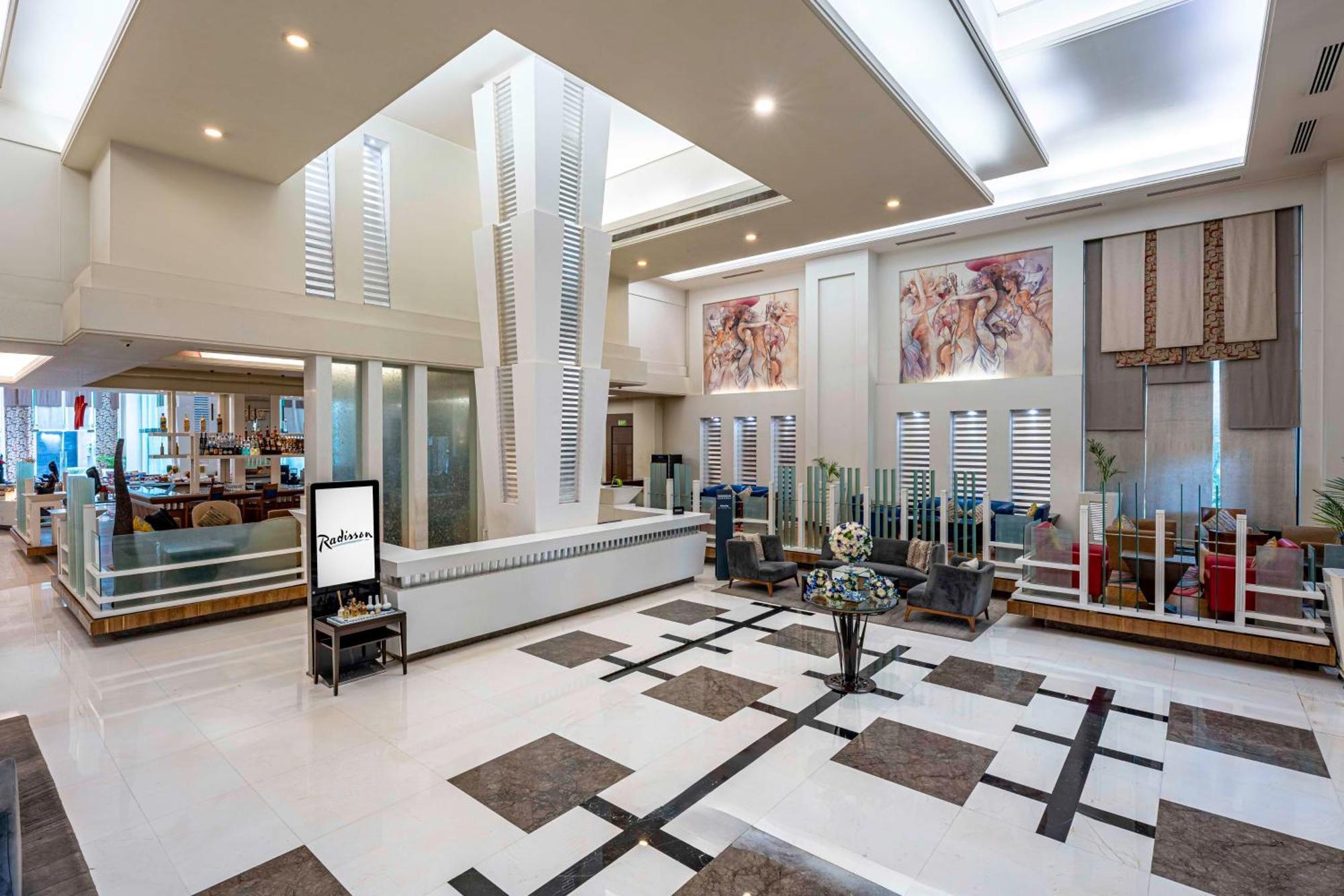 Radisson Noida Hotel Ngoại thất bức ảnh