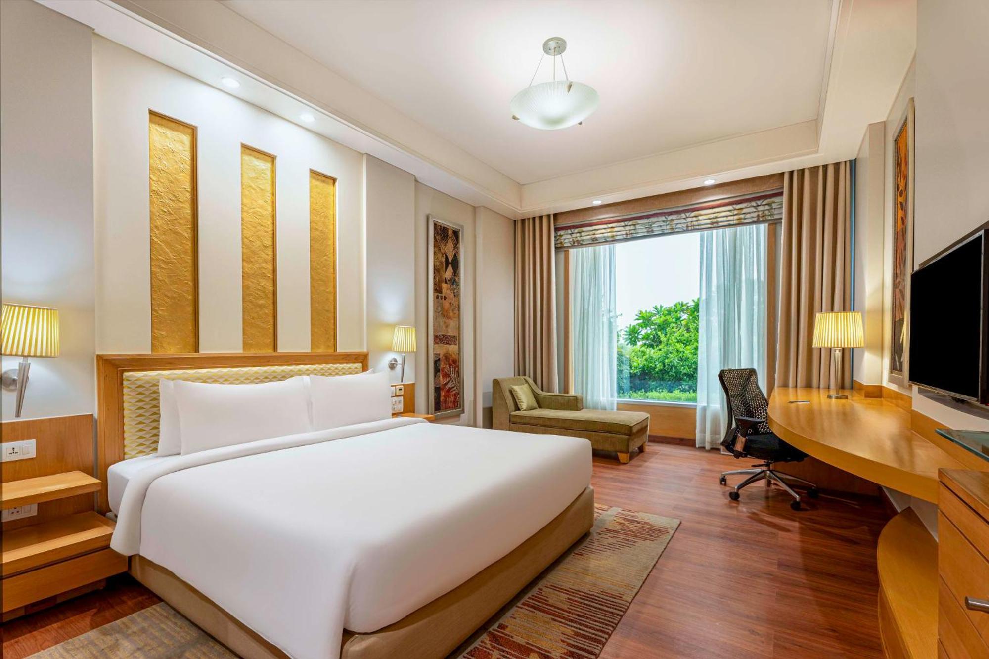 Radisson Noida Hotel Ngoại thất bức ảnh