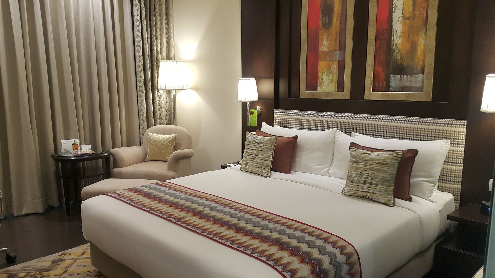 Radisson Noida Hotel Ngoại thất bức ảnh