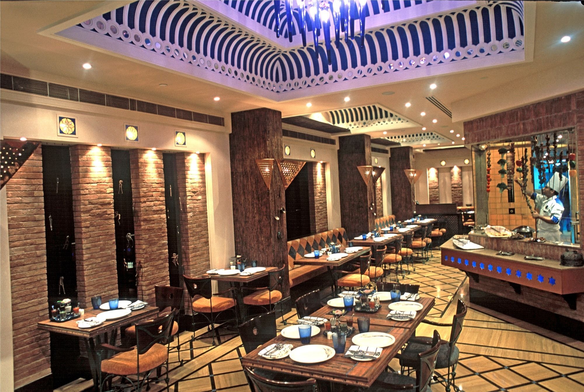 Radisson Noida Hotel Ngoại thất bức ảnh